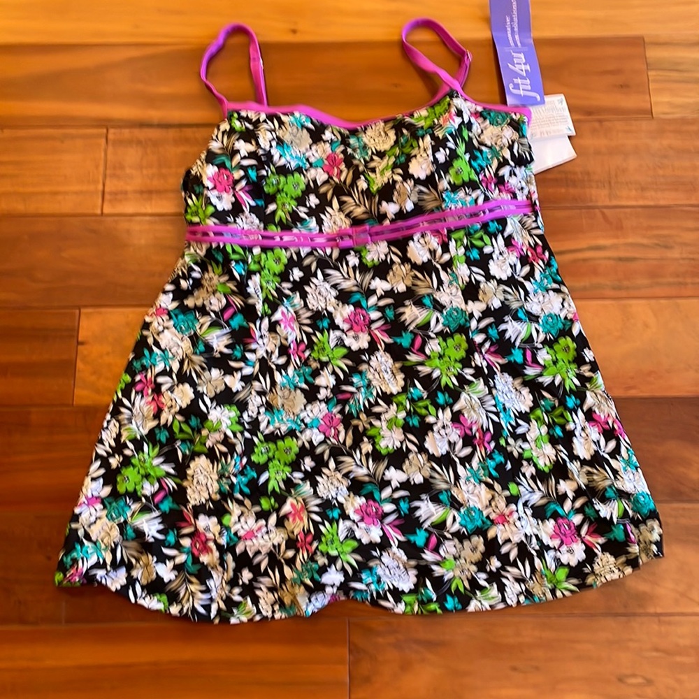 FIT4U FLORAL SWIMSUIT NWT